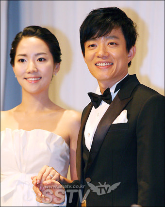 배우 이범수 아내 이윤진, 임신 4개월째 “태명은 ‘쭈~운’이예요”