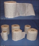 화장실 휴지 소설… 네티즌들 “끈기와 노력에 박수를”