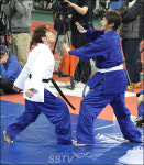 [SS포토] 신화방송 전진에게 도발하는 이민우, 침 튀어~!