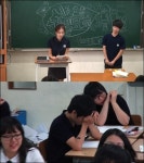 학교 다녀오겠습니다 홍은희, 자작시 낭독에 학생-선생님 눈물… 어떤 내용이기에?