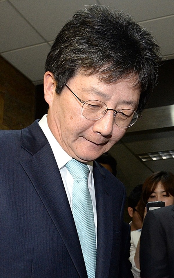 한동훈 대표, 친윤계 정점식 정책위의장 사퇴 요구