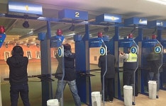 [속보] 부산 실내사격장, 괴한 여성 업주 흉기로 찌른 뒤 권총·실탄 탈취…여성 중태