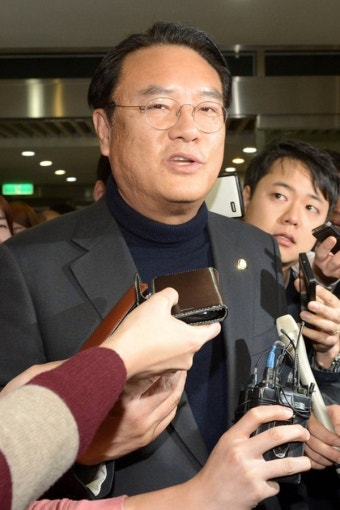 새누리당 정진석 원내대표·김광림 정책위의장 사퇴, 