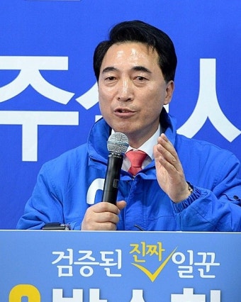 박수현, 靑 대변인으로 임명…안희정 관계 고려했나 