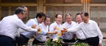 문재인 대통령, 기업인 호프타임 둘째날 세븐브로이 강서 마일드 에일 등장…맥주 담은 의미는?