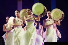 환상적인 장구 군무....   제17회 산청한방약초축제 개막 [포토]