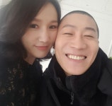 진선규, 아내 박보경과 단란한 투샷 공개…