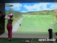 [포토] 2018 골프존문화재단배 전국 장애인골프대축제  참가 선수가 깔끔하게 티샷을 날리고 있다