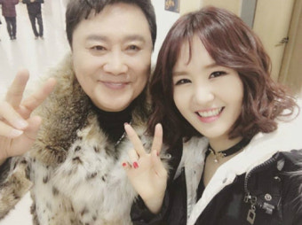 '라디오 스타' 윤수현-남진, 42살 나이 차이 뛰어 넘고 듀엣 결성…