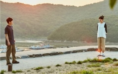 공효진X강하늘 동백꽃 필 무렵 촬영지는 포항 구룡포...옹산 마을은 북한에 존재?