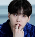 어깨 부상 방탄소년단(BTS) 슈가, 2개월 만 공식 일정...2021 뉴 이어스 이브 라이브 나갈 것