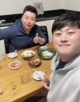 김호중, 정호영 셰프와 다정샷 