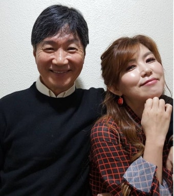 김세환, 후배가수 김희진과 다정샷 "친구같은 울귀요미 선배님"
