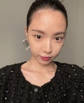 손나은, 올빽 헤어스타일도 문제 없어..초근접 셀카