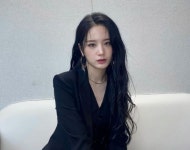 프로미스나인 장규리, 그룹 탈퇴 "오래 고민 끝 협의"...8월부터 8인 체재 재정비