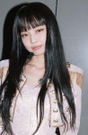 블랙핑크 제니, 뱅헤어로 인형미모 폭발...지수랑 투샷 비주얼 원탑 그룹 맞네!