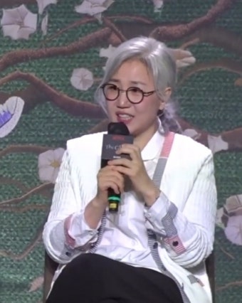 김은숙 작가, 산불 피해 어린이들 위해 선행 