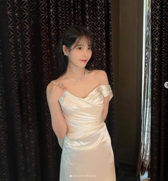 아이유, 어린이날 맞아 또 1억 원 기부…
