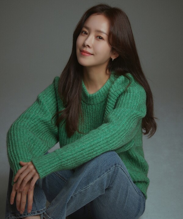 한지민과 이준혁, SBS 드라마 나의 완벽한 비서에서 뜨거운 케미!