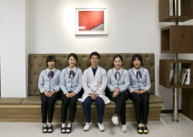 대전 정담치과에서 전하는 임플란트 오래 쓰는 법