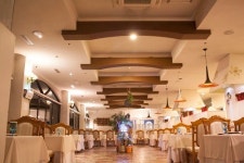 춘천 산토리니 레스토랑, 수비드 공법 요리로 눈길