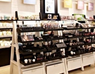 립스틱도 아깝다.. 립스틱도 ‘올인원(all-in-one)’바람