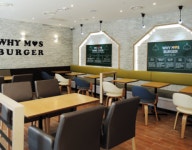 모스버거, 강남구청역점 8호점 오픈