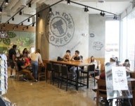 [글로벌 프랜차이즈] 탐앤탐스, 남다른 서브메뉴 개발로 본고장에 역수출