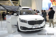 [서울모터쇼] 남자들의 로망 캠핑카 인기몰이