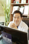 볼륨은 업 시키고 라인은 자연스럽다? 허쉬성형외과 ‘물방울 가슴성형’ 인기