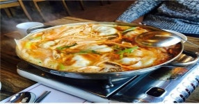 [맛있는 서울] 추운 겨울, 북촌면옥에서 얼큰한 만두전골!