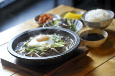 [생명을 살리는 착한 맛집] 서울시 연남동 ‘나베 식당’