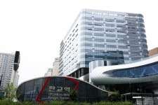 돈 번 블루홀, 판교 알파돔타워 4로 사옥 이전