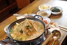 [생명을 살리는 착한 맛집] 삼청동 두부요리 ‘온마을’