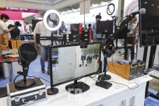 [ER포토] 스마트 디바이스 혁신제품을 만나다