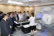 한림대강남성심병원, 암세포만 쏘는 초정밀 방사선기 도입