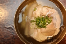 [생명을 살리는 착한 맛집] 돼지국밥의 대중화로 젊은 세대 사로잡은 ‘옥동식’