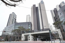 [Story포토] 달라야 뜬다 정문 입구로 알아본 아파트 브랜드