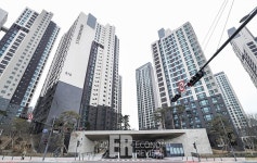 [Story포토] 달라야 뜬다 정문 입구로 알아본 아파트 브랜드