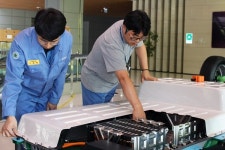 철강 빅2...불황 돌파구 ‘모빌리티’서 찾는다