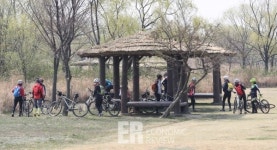 [ER 포토] 코로나19 확산 방지월드컵공원 모든 체육시설 운영중단