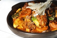 [생명을 살리는 착한 맛집] ‘무농약 천연재료’로 갈비양념… 건강·맛 선사