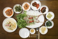 [생명을 살리는 착한 맛집] 싱싱한 재료, 건강한 남도 음식 ‘신안촌’