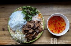 [생명을 살리는 착한 맛집] 하노이 맛집 "베트남 음식, 쌀국수만 있는게 아녜요"