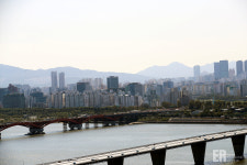 선 넘은 전세값···밀려난 세입자는 외곽 분양시장 노크