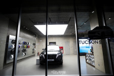 [Story포토] 저녁 8시가 되면 자동차 전시장에 사람이 없는 까닭은?