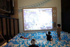 [Story포토] MZ세대 동탄맘이 좋아하는 요소들만 한가득! 동탄 롯데百 가보니...