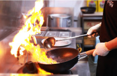 [창업인사이트] 음식점 배달 전쟁 대안으로 떠오르는 하이브리드 음식점 창업