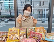 띠부띠부씰로 덕질…CU, 쿠키런 킹덤 시즌2로 열풍 잇는다 