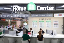 AI전략과 리뉴얼로 경쟁력 키운다[신동빈의 특명 글로벌·AI에 미래 걸어라②]